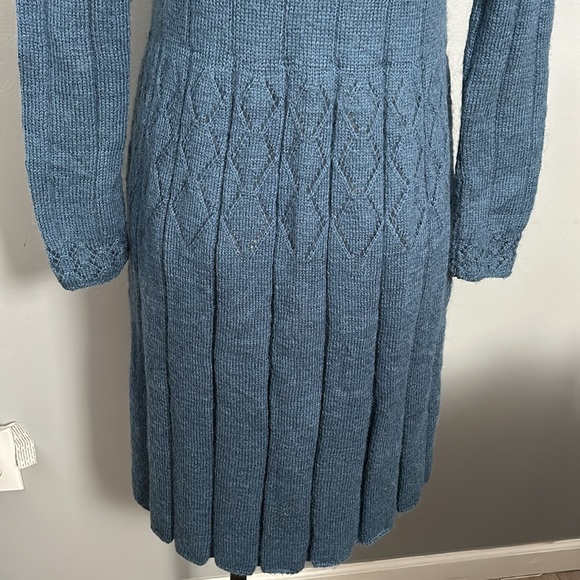 No brand blue wool knit a- line midi mock neck dress size small - Picture 8 of 13